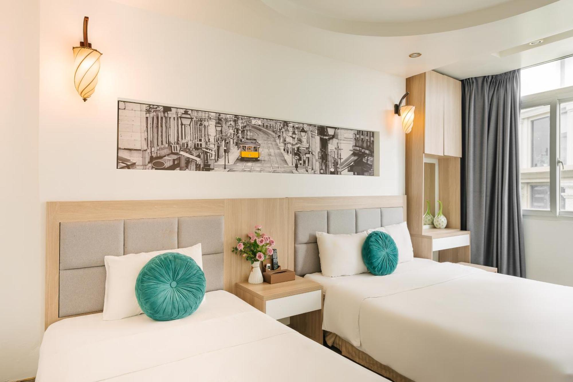 The Ky Moi Hotel And Spa - Ha Noi Center- Near Vincom Ba Trieu Hanoi Exterior photo